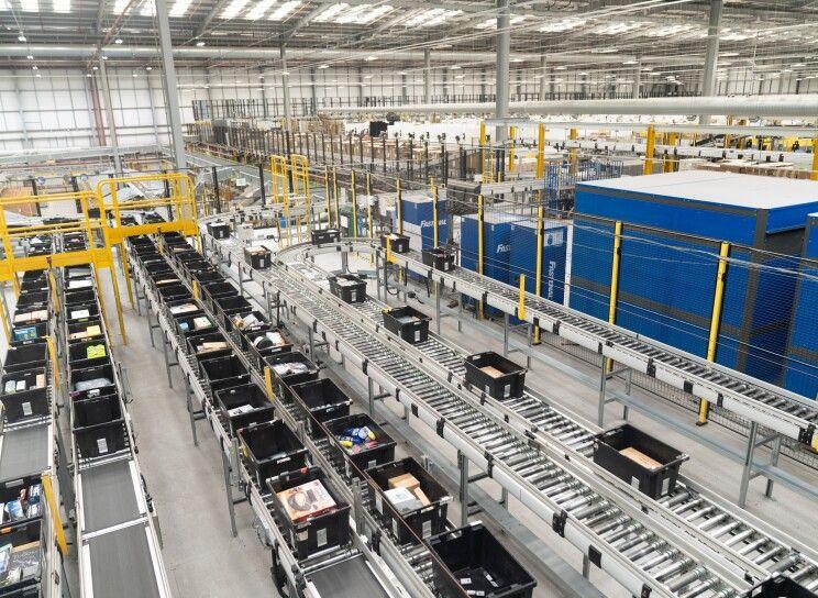 Amazon Virtual Fulfillment Centre Tours Screenshot