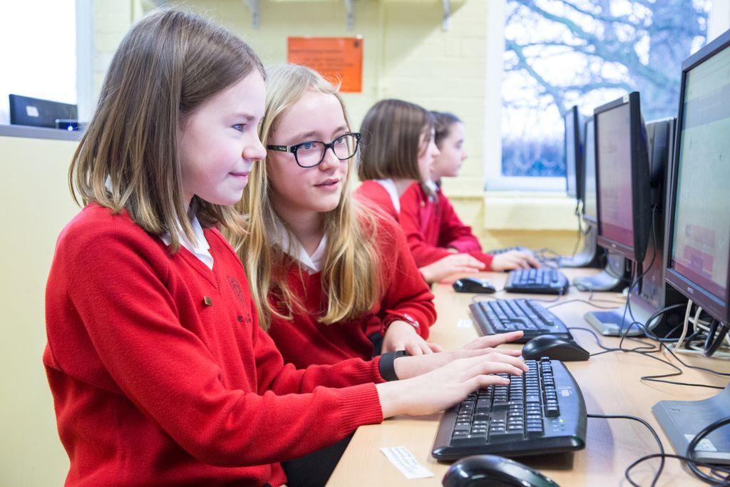 First News Engage Pro Screenshot